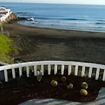 בית נופש House On The Sea Terrace Golf *